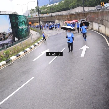 Runner Photo 7948536