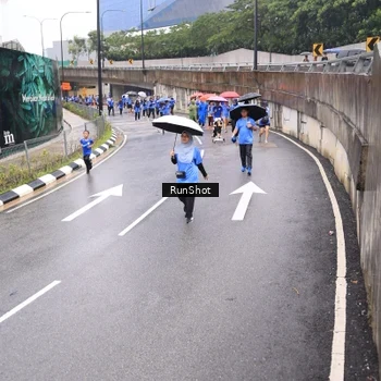 Runner Photo 7948554