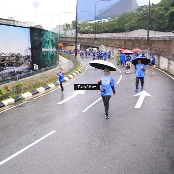 Runner Photo 7948560