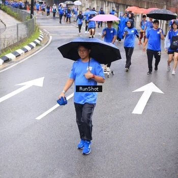 Runner Photo 7948571