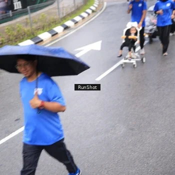 Runner Photo 7948591
