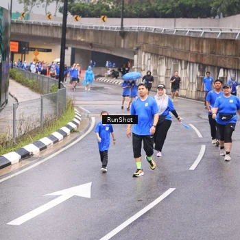 Runner Photo 7948629
