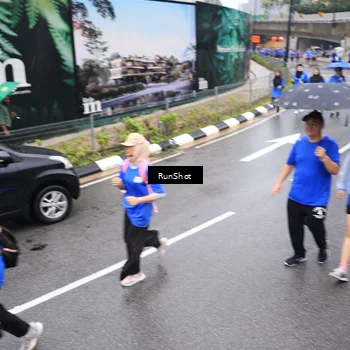 Runner Photo 7948635