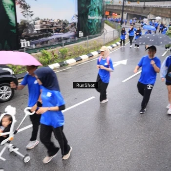 Runner Photo 7948636