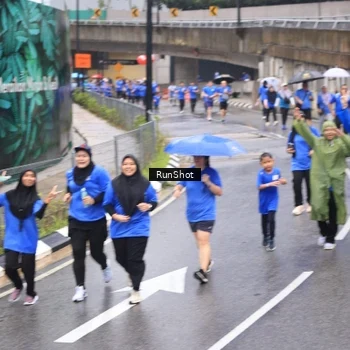 Runner Photo 7948659