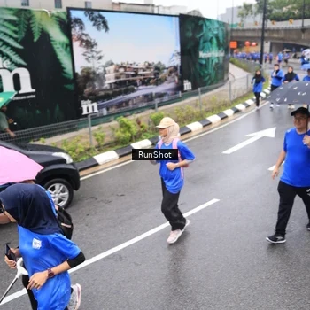 Runner Photo 7948660