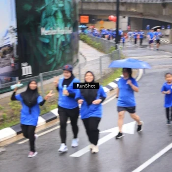 Runner Photo 7948667