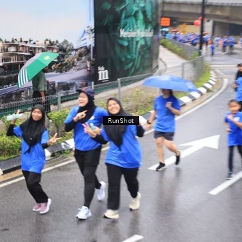 Runner Photo 7948680