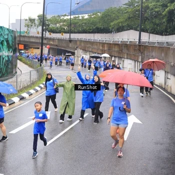 Runner Photo 7948687