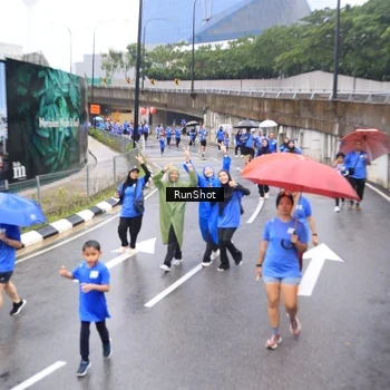 Runner Photo 7948693