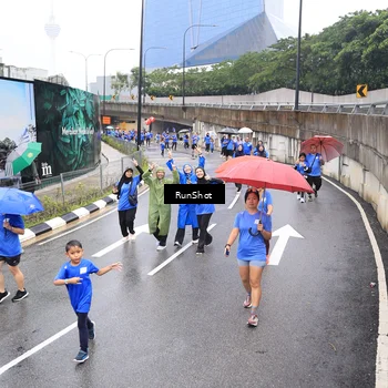 Runner Photo 7948696