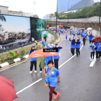 Runner Photo 7948740
