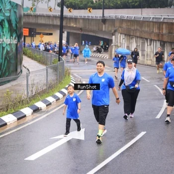 Runner Photo 7948754