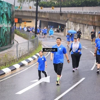 Runner Photo 7948769