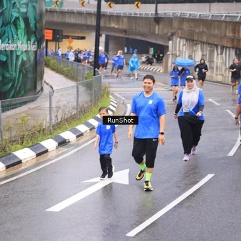 Runner Photo 7948782
