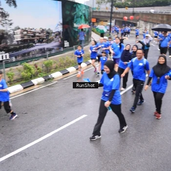 Runner Photo 7948801