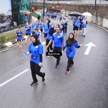 Runner Photo 7948803