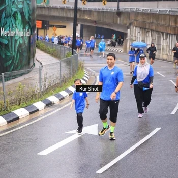 Runner Photo 7948811