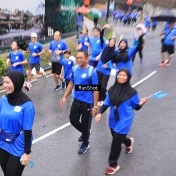 Runner Photo 7948815