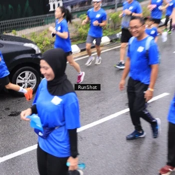 Runner Photo 7948819