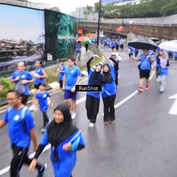 Runner Photo 7948824