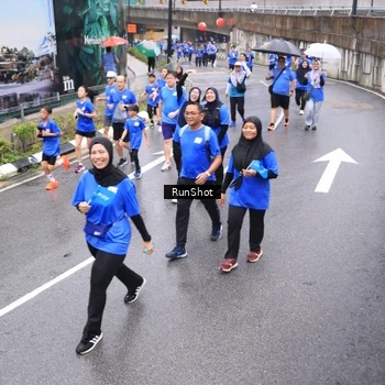 Runner Photo 7948829