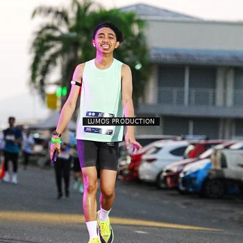 Runner Photo 7948831