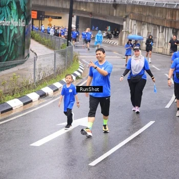 Runner Photo 7948835