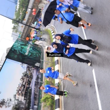 Runner Photo 7948846