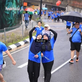 Runner Photo 7948849