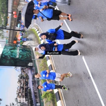 Runner Photo 7948850