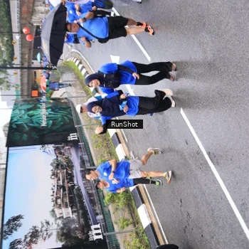 Runner Photo 7948853