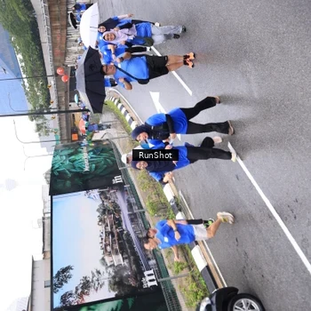 Runner Photo 7948855