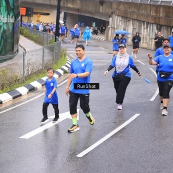 Runner Photo 7948860