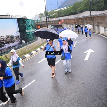 Runner Photo 7948867