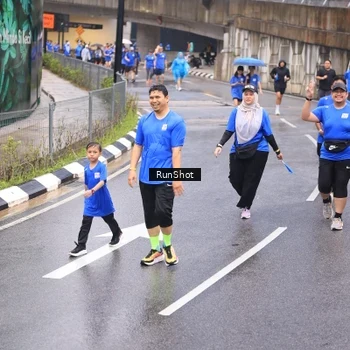 Runner Photo 7948882