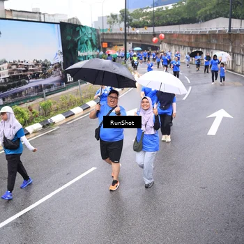 Runner Photo 7948892