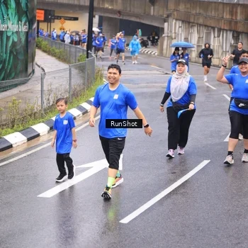 Runner Photo 7948905