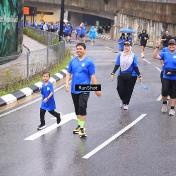 Runner Photo 7948932