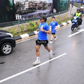 Runner Photo 7948945