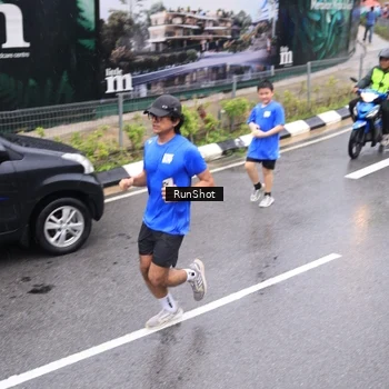 Runner Photo 7948946