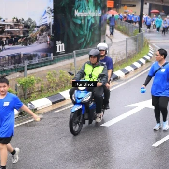 Runner Photo 7948953