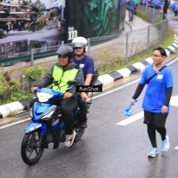 Runner Photo 7948962