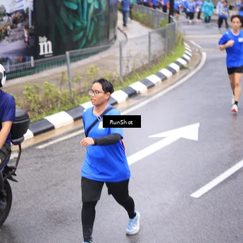 Runner Photo 7948968