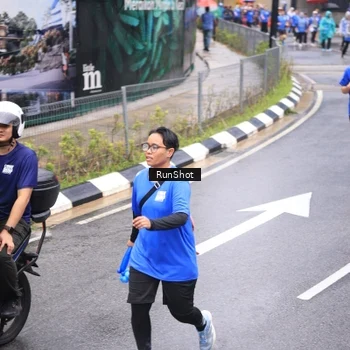 Runner Photo 7948972