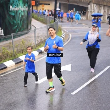 Runner Photo 7948995