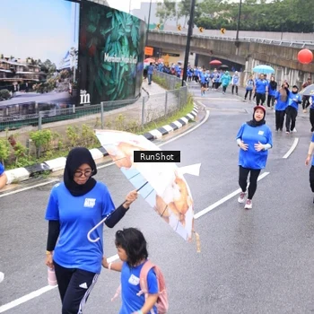 Runner Photo 7949000