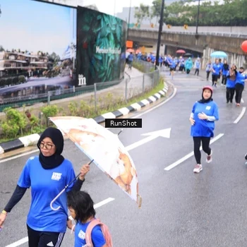 Runner Photo 7949002
