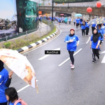 Runner Photo 7949005