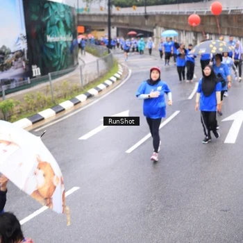 Runner Photo 7949007